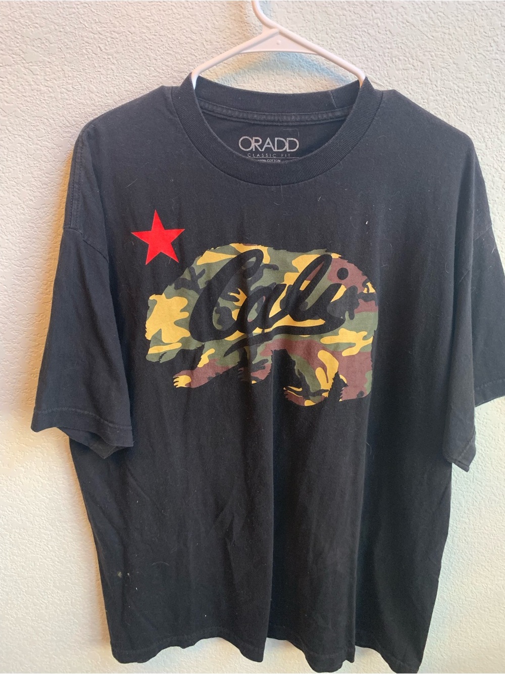 Black Short-Sleeve Tee with Camo Bear 'Cali' Graphic